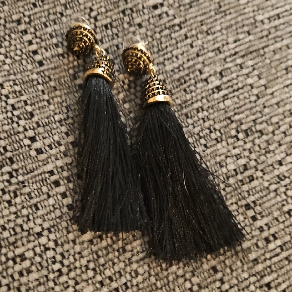 Source Unknown Black and Gold Tassel Earrings